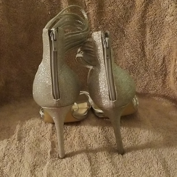 Shoes - Picture 3 of 5